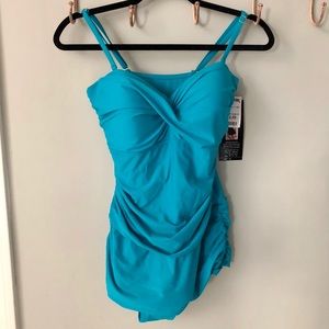 Shaping One Piece Bathing Suit ☀️